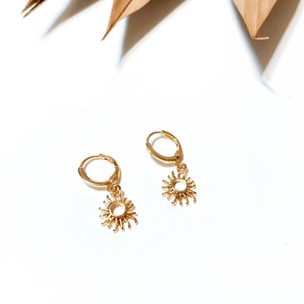 sun hoop earrings S445